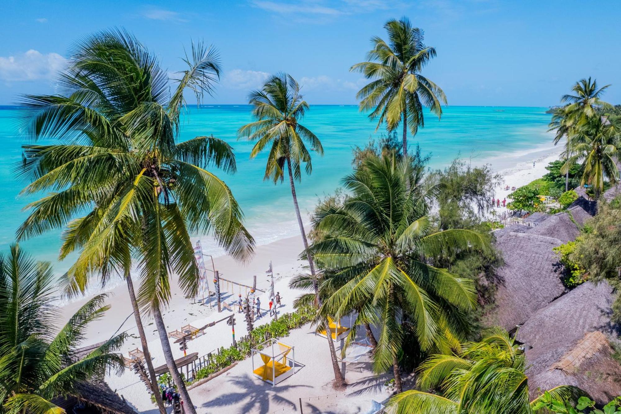 Pili Pili Palm Beach 江比阿 外观 照片