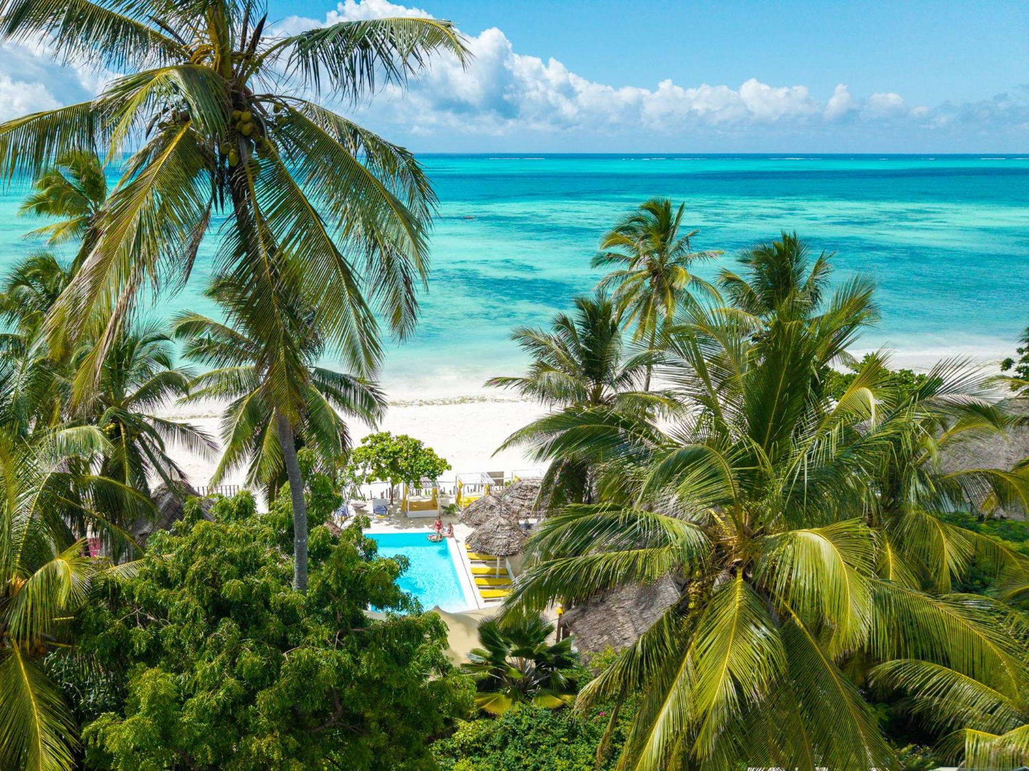 Pili Pili Palm Beach 江比阿 外观 照片